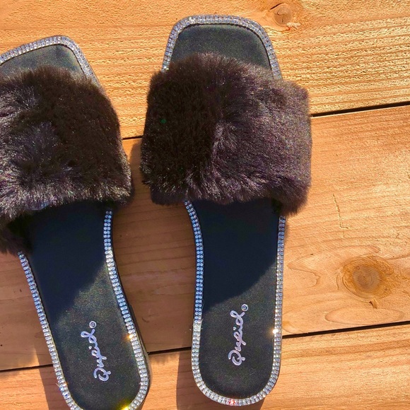 *SALE! Black Faux Fur Embellished Sandals - Picture 2 of 8
